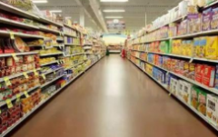 中国连锁经营超市运营质量有所提升。虽然门店客流量普遍下降，平均减少4.9%