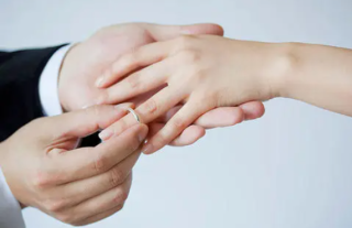 2021年前三季度中国结婚大数据出炉！共有588.6万对新人登记结婚，158.4万对夫妻离婚[图]