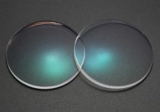 2021年中国眼镜镜片行业发展现状及重点企业分析：明月镜片vs博士眼镜[图]